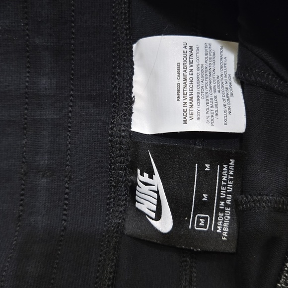 Nike Tech Fleece Black Jogger Cropped Pant Mens M Sweatpants - Picture 3 of 6